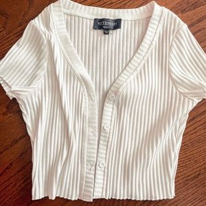 Kittenish Crop Tee